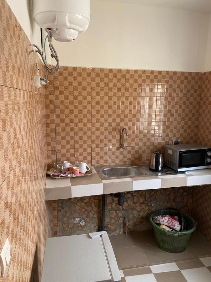 Studio Meuble 1 A Ouakam Comico Dakar Luaran gambar